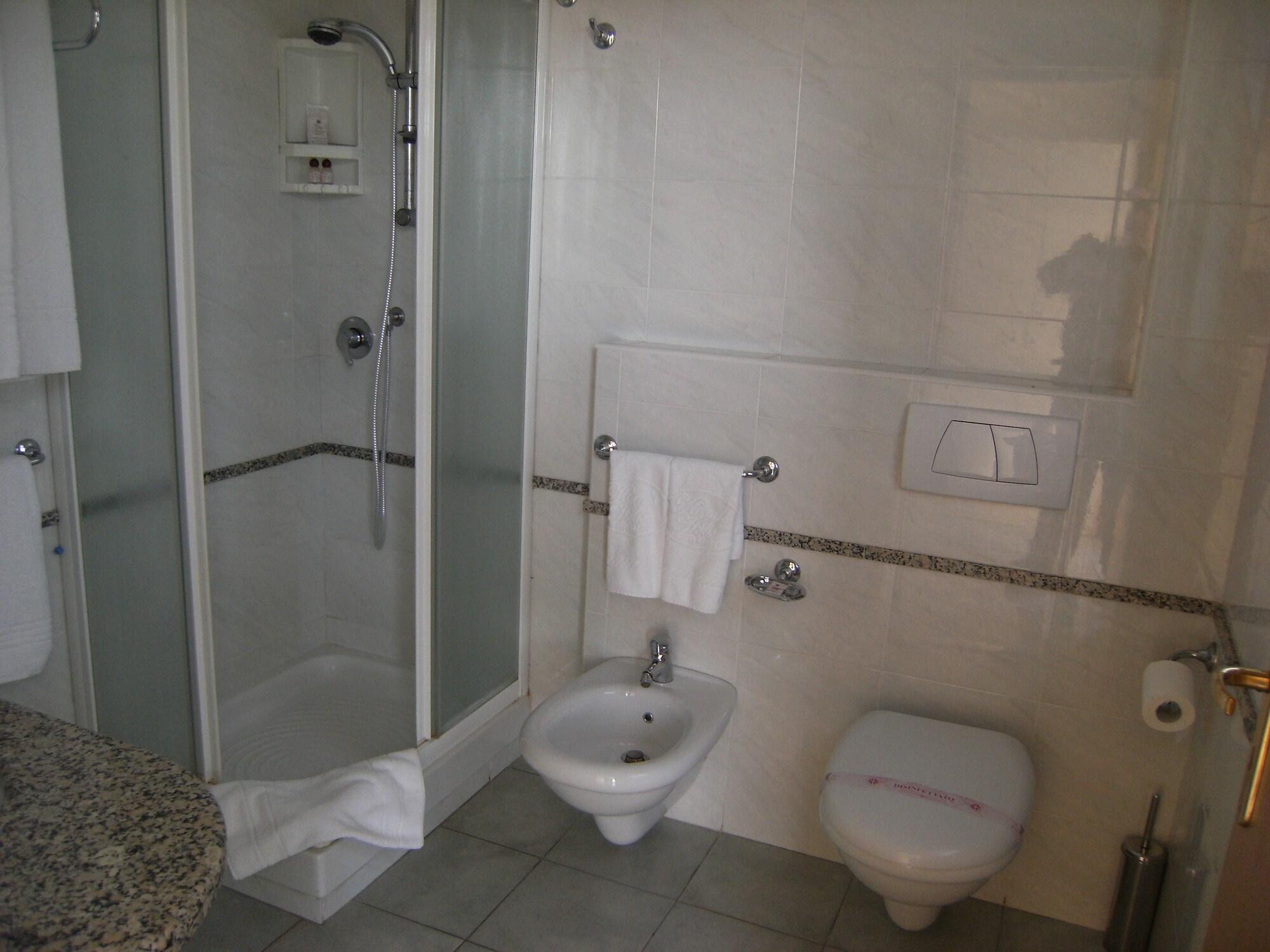 King'S House Hotel Resort 마스칼리 외부 사진