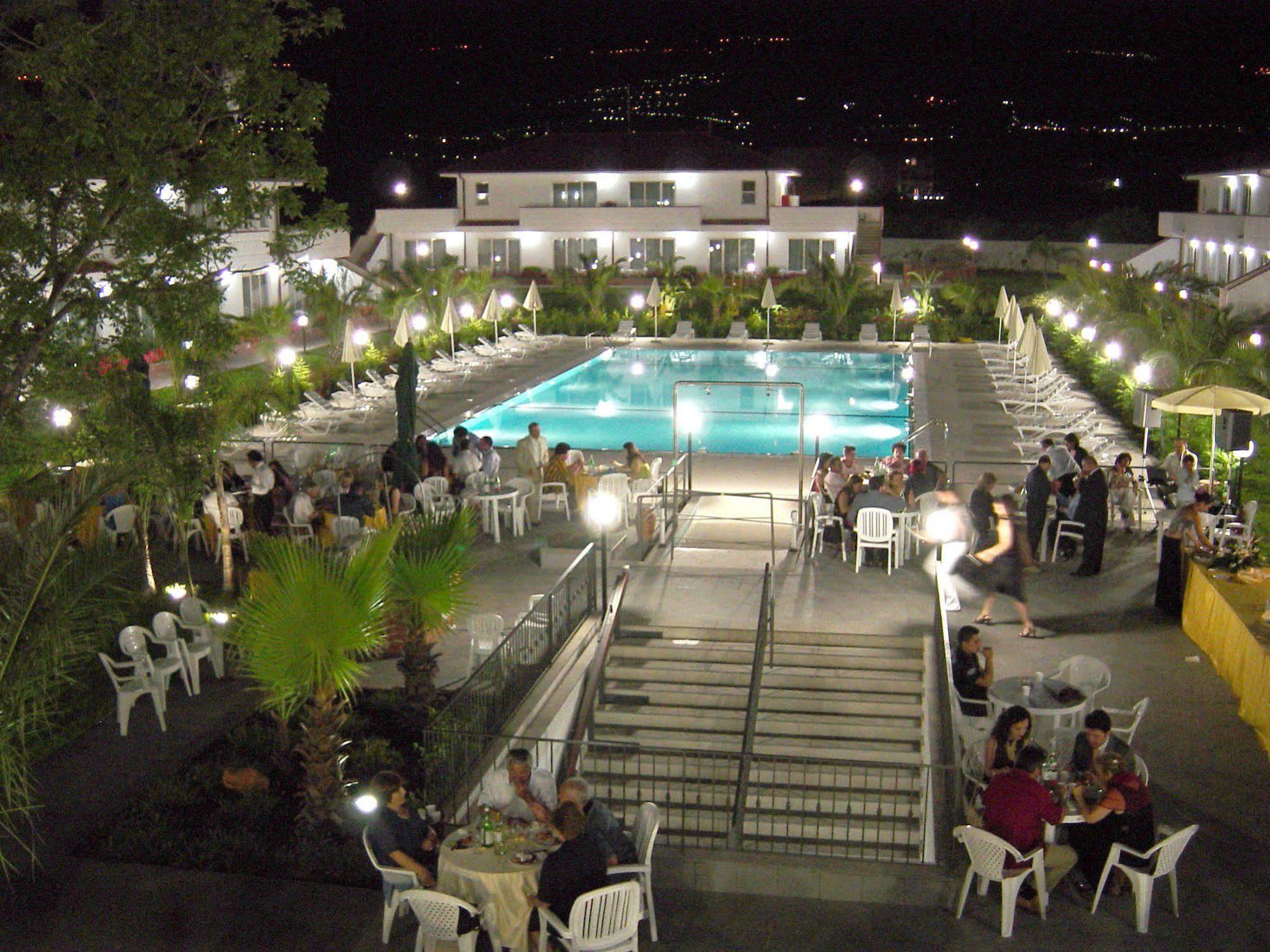 King'S House Hotel Resort 마스칼리 외부 사진